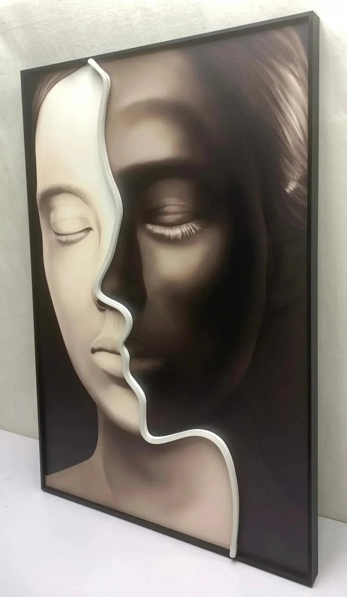 Black & White Neon LED Faces Wall Art – Minimalist Modern Light