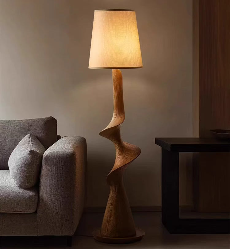 Curve Wood Floor Lamp – Sculptural Natural Wood Lighting